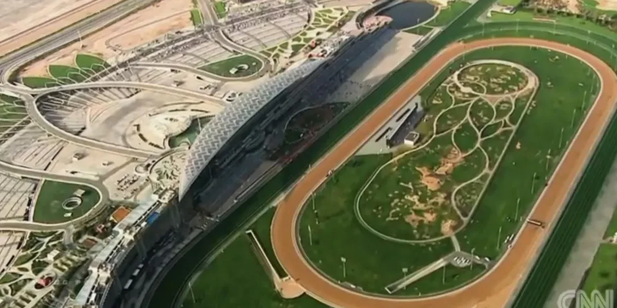 Horse Race Tracks in Dubai